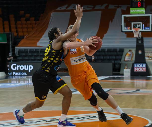 也正因此 也正因此