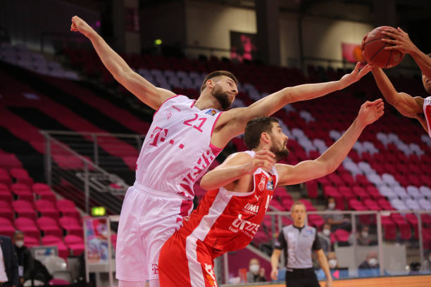 与此同时 与此同时